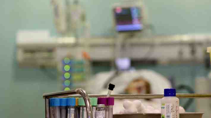 Ocupación de camas UCI llega a un 96% en el país: 1.236 de las habilitadas están con pacientes no contagiados con covid-19