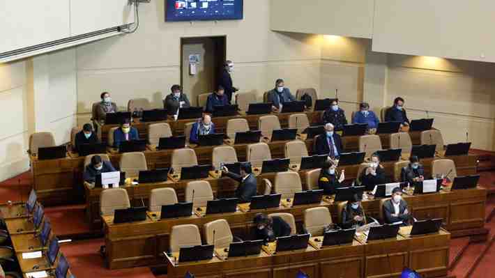 Cuota de género en directorios de empresas públicas: El detalle de la nueva ley despachada por el Congreso