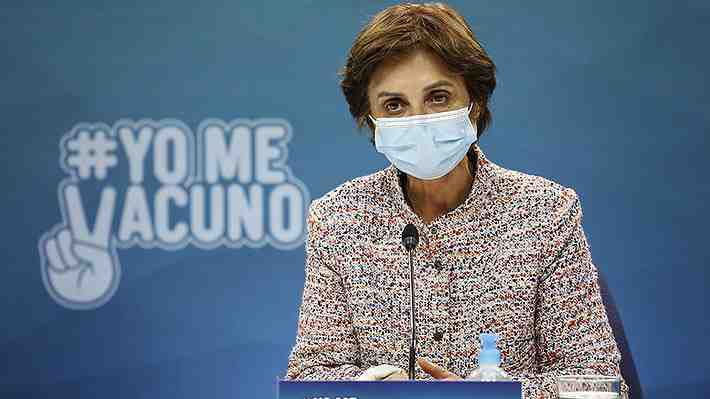 Delta: Minsal recomienda usar "mascarilla quirúrgica" y señala que definición de contacto estrecho será "mucho más rigurosa"