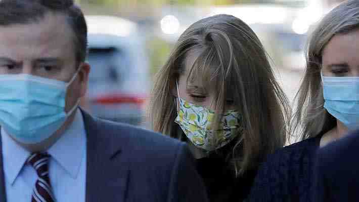 Actriz de "Smallville" Allison Mack fue condenada a tres años de prisión por su participación en secta sexual