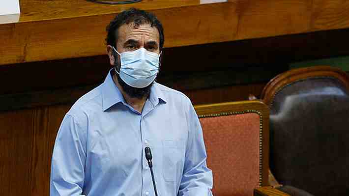 Suspenden juicio contra Hugo Gutiérrez por injurias a la Armada: Posee fuero de constituyente
