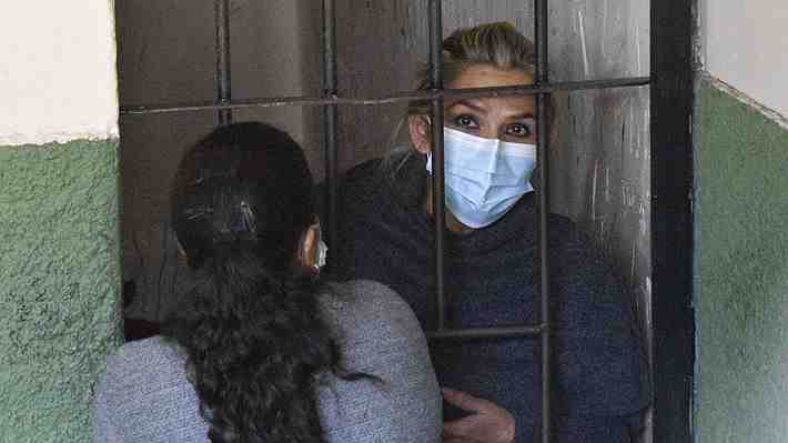 Fiscalía de Bolivia acoge nueva acusación contra Jeanine Áñez por "genocidio"