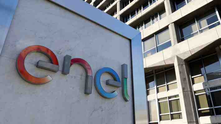 Enel recurre a la justicia para evitar supuesto "uso abusivo" de ley de servicios básicos por parte de clientes de alto consumo