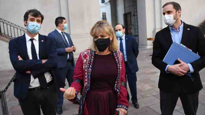 Gobierno confirma salida de Francisco Encina y nombra a Catalina Parot como secretaria ejecutiva de la Convención