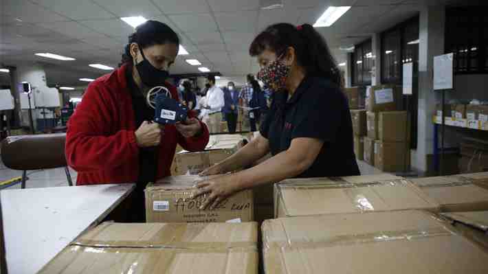 Participación laboral: OIT prevé que solo el empleo masculino recupere niveles de prepandemia este año