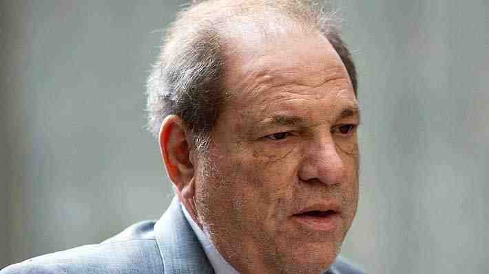 Harvey Weinstein fue transferido de Nueva York a Los Angeles para enfrentar nuevo juicio por presuntas agresiones sexuales