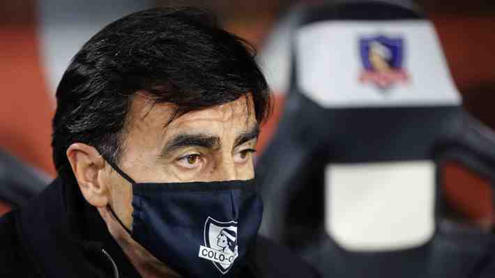 Gustavo Quinteros se ofusca y lanza potente dardo a la directiva de Colo Colo por la partida de Martín Rodríguez