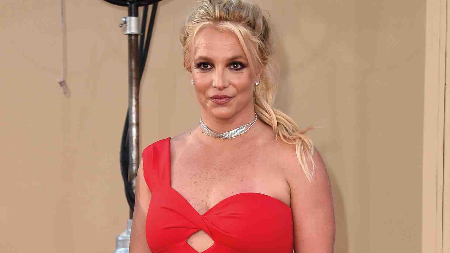 Britney Spears solicita a la justicia que se ponga fin al control financiero de su padre y se traspase a un contador fiduciario