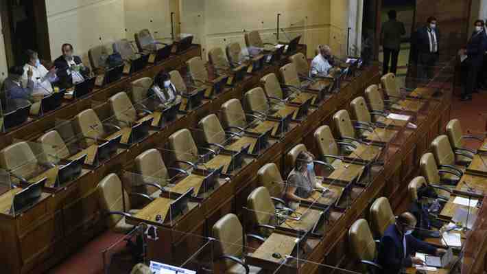 Cámara detalla cómo se detectó caso positivo de diputada que no está vacunada y procedimiento que activó