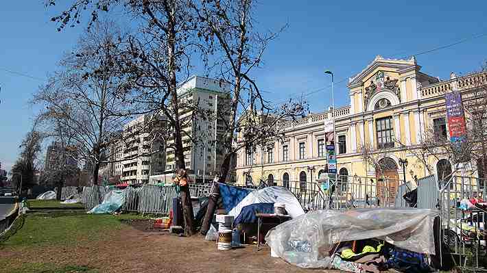 Estudio revela perfil y razones de las personas que están situación de calle en la comuna de Santiago