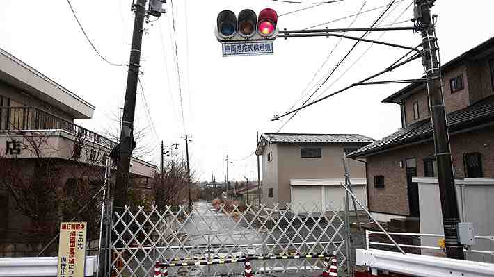Grupo de residentes regresa al último pueblo desierto de Fukushima después del desastre de 2011