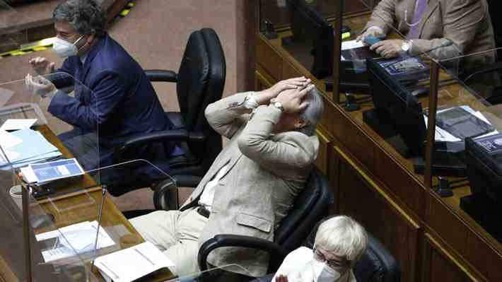 El lapsus del senador Moreira en la sala del Senado: Confundió examen de antígeno desatando risas entre sus pares