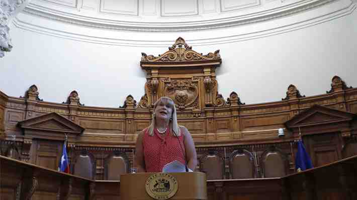 Suprema vs. Convención: Ministra Vivanco alega que normas aprobadas en general "ponen en riesgo" inamovilidad de jueces