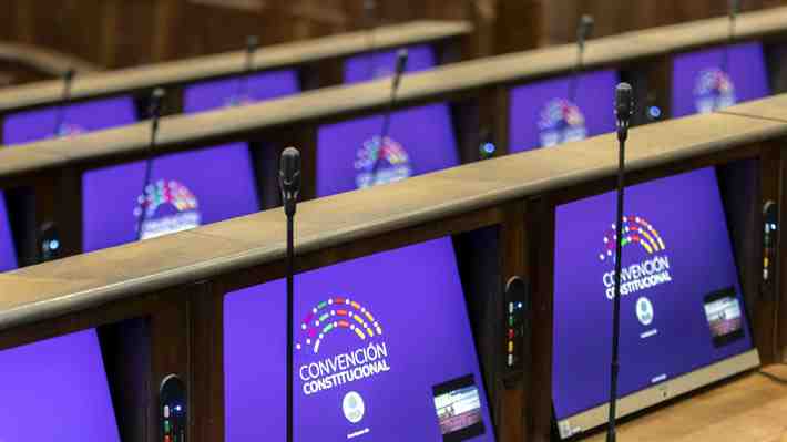 Idea de que solo el Estado provea derechos sociales desata controversia