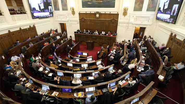 El debate entre los constituyentes por el pedido de la mesa de tramitar eficientemente las normas