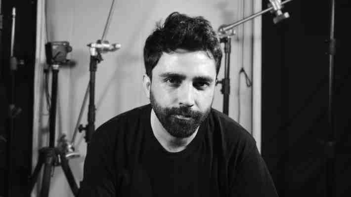 Hugo Covarrubias, director de "Bestia", corto chileno nominado al Oscar: "Lo social es lo que le da potencia a las películas"