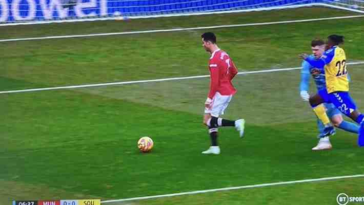 El increíble gol que erró Cristiano en el United y que alarga su sequía: No ha anotado ni asistido en este 2022