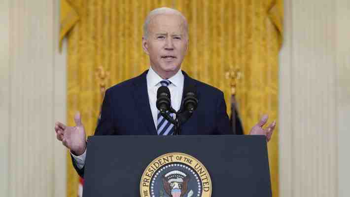 Biden advierte a Putin que la OTAN está "más unida" tras invasión a Ucrania: "Está produciendo justo el efecto opuesto"