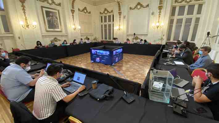 Convención: Comisión Sistemas de Justicia aprueba indicación que limita a 12 años la duración de los ministros de la Suprema