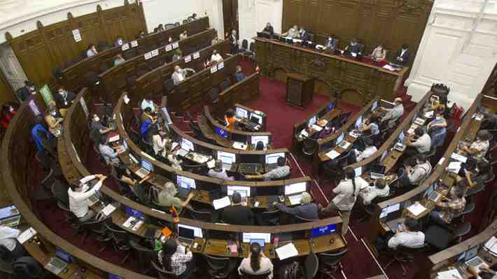 Convención aprueba "sistemas jurídicos de los Pueblos Indígenas" y norma se incluye en borrador de nueva Constitución