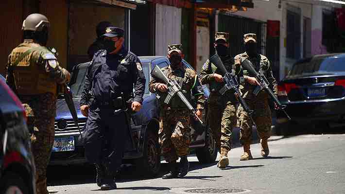 Ola de violencia en El Salvador: Bukele decreta estado de excepción tras registrarse 87 muertos en un fin de semana