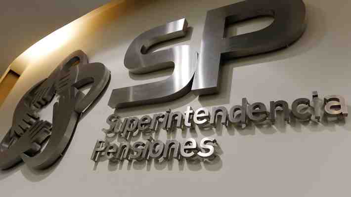 Superintendente y recurso de AFP Habitat para reponer campaña: "Revisaremos detenidamente los argumentos"
