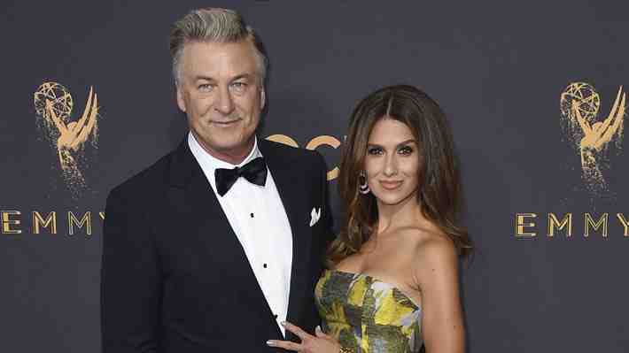 "Un regalo en tiempos tan inciertos": Esposa de Alec Baldwin anuncia que espera su séptimo hijo con el actor