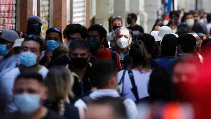 Nuevo Paso a Paso: Expertos debaten por flexibilización en uso de mascarillas y piden fijar criterios para cada fase
