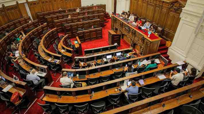 Comisión de Derechos Fundamentales de la Convención aprueba "libertad de enseñanza" y "derecho a la salud"