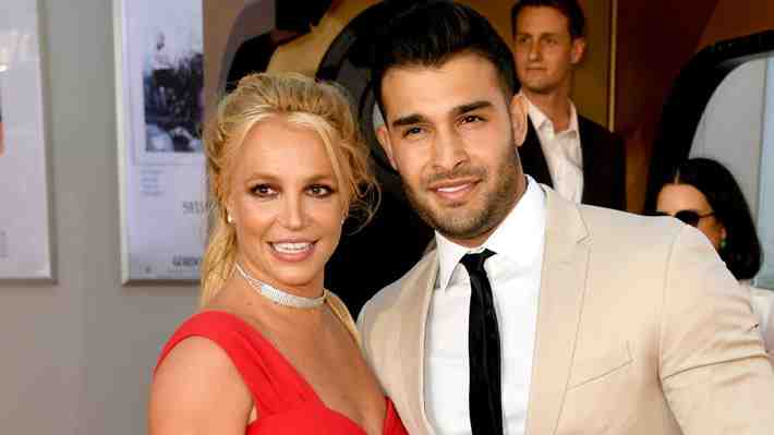 A cinco meses de quedar libre de la tutela de su padre, Britney Spears anuncia que será nuevamente madre