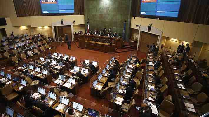 Parlamentarios acusan "inmovilismo legislativo" del Gobierno, lo que atribuyen a la Convención