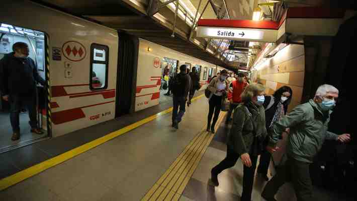 Falla técnica en Metro de Santiago obligó a suspender servicio entre Línea 2 y L4A por casi tres horas