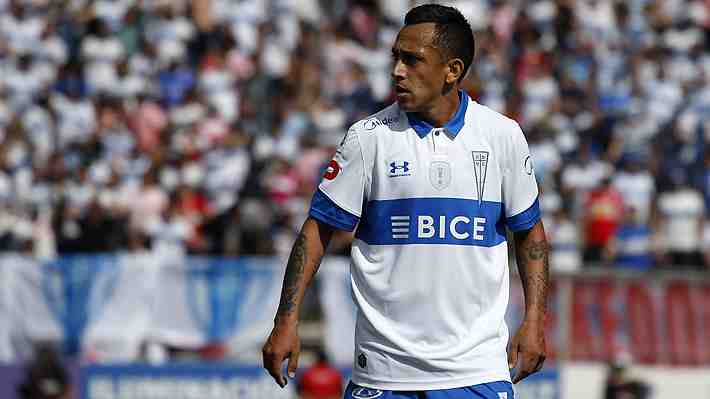 La revancha de Orellana en la UC: Cómo se vivió su titularidad ante Colo Colo tras estar "cortado" y las loas que recibió de su DT