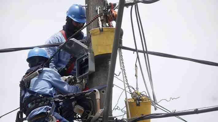 Denuncias y querellas por robos de cables aumentaron un 344% en los últimos seis meses: RM es la más afectada