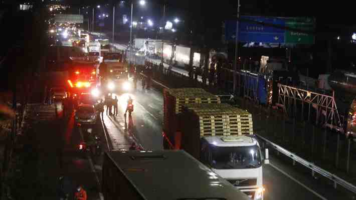 Subsecretario del Interior viaja a Los Ángeles para seguir reuniones con camioneros que mantienen tomada la ruta