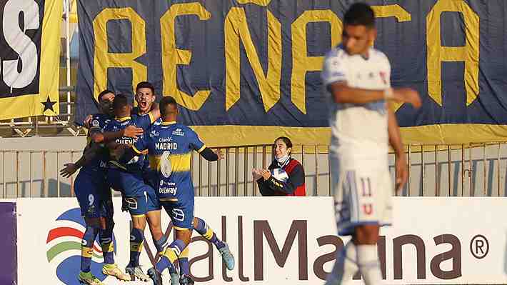 La U sufre una dura derrota en el final ante Everton y vuelve a complicarse en el Torneo: Mira los goles