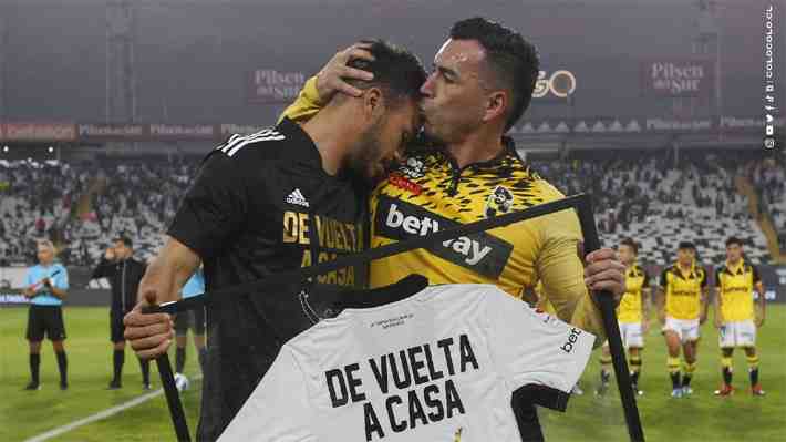 Mira las imágenes del emotivo homenaje que Colo Colo le realizó a Esteban Paredes