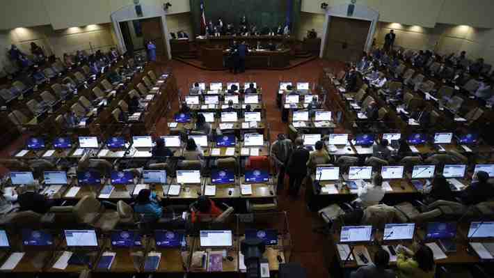 Diputados de oposición piden sesión especial para conocer medidas del Gobierno ante dichos de Llaitul
