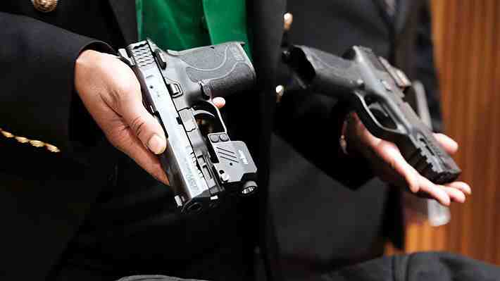 Empresas fabricantes de armas pierden la inmunidad en Nueva York y podrán ser demandadas