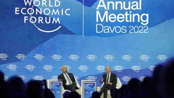 Bloomberg: Foro de Davos comienza a ver los beneficios de una semana laboral de cuatro días