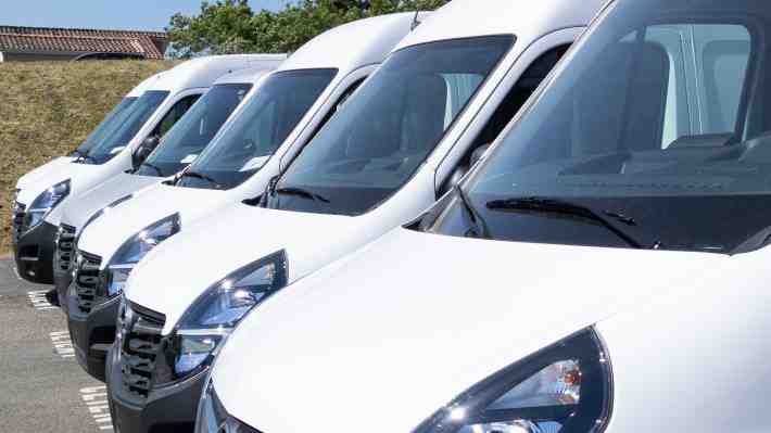Stellantis y Toyota potencian alianza para desarrollar una furgoneta comercial