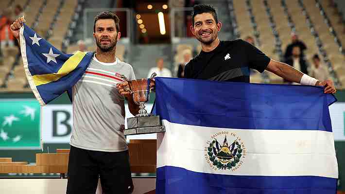 Quién es el tenista salvadoreño que hizo historia en Roland Garros al ganar el dobles masculino