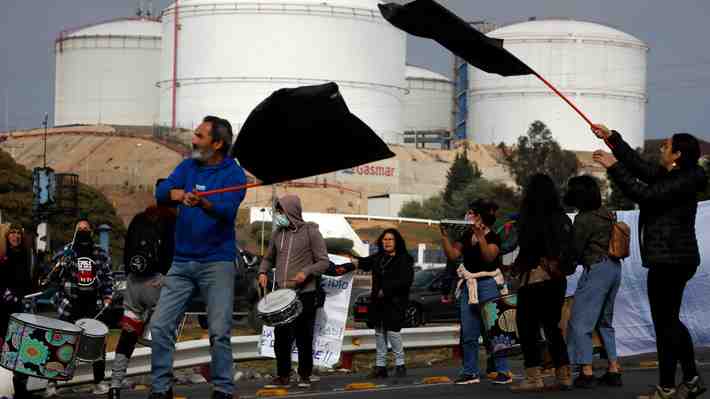 Alcalde Puchuncaví pide apoyo para "paralizar cordón industrial por 48 horas cuando ocurre un peak de contaminación"