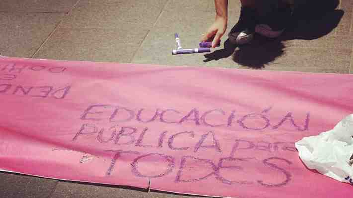 Distintas organizaciones presentan recursos de amparo para frenar veto al lenguaje inclusivo en colegios de Buenos Aires