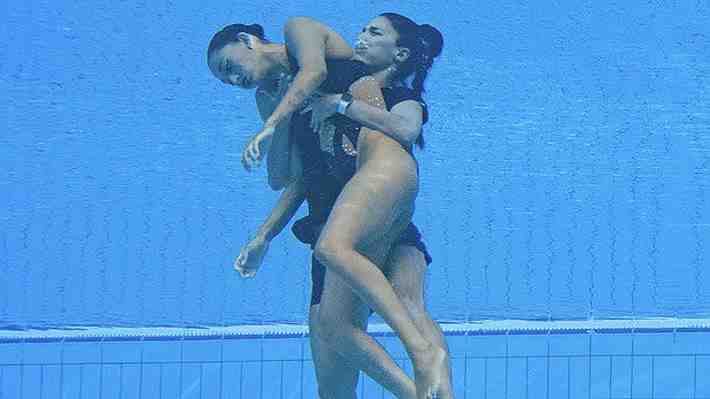 Nadadora que se desmayó en el agua en el Mundial da detalles del dramático episodio: "Todo se volvió negro"