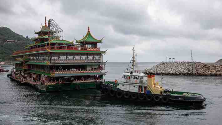Crece el misterio en torno al supuesto naufragio de famoso restorán flotante de Hong Kong