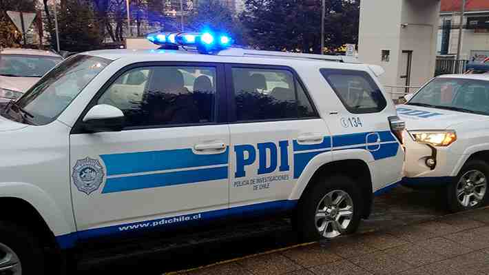 Enfermera apuñalada en Las Condes presenta 11 lesiones en todo del cuerpo: Fue operada "lo que permitió salvarle la vida"
