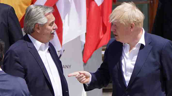 Boris Johnson recalca a Alberto Fernández que soberanía de las islas Malvinas "no está en cuestión"