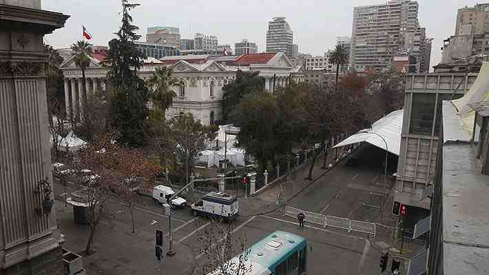 Entrega de borrador de nueva Constitución: Revisa los desvíos en Santiago centro