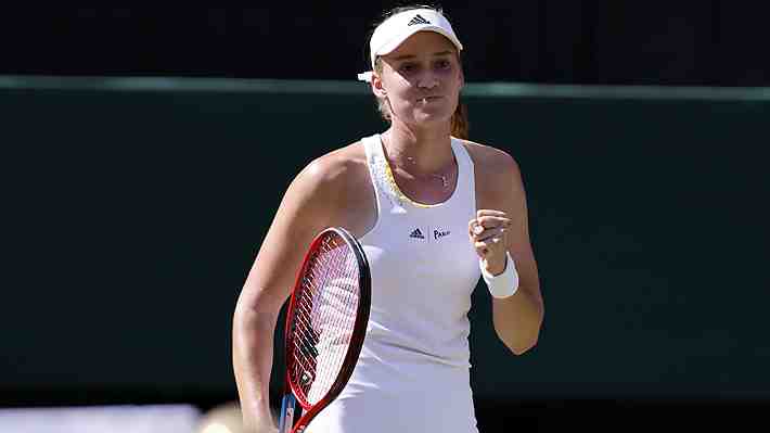 Rybakina hace historia, vence a Jabeur y se consagra en Wimbledon: Mira el match point y la curiosa celebración